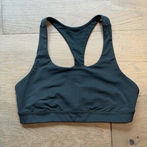 Lululemon Medium Olive Green Sports Bra - EUC